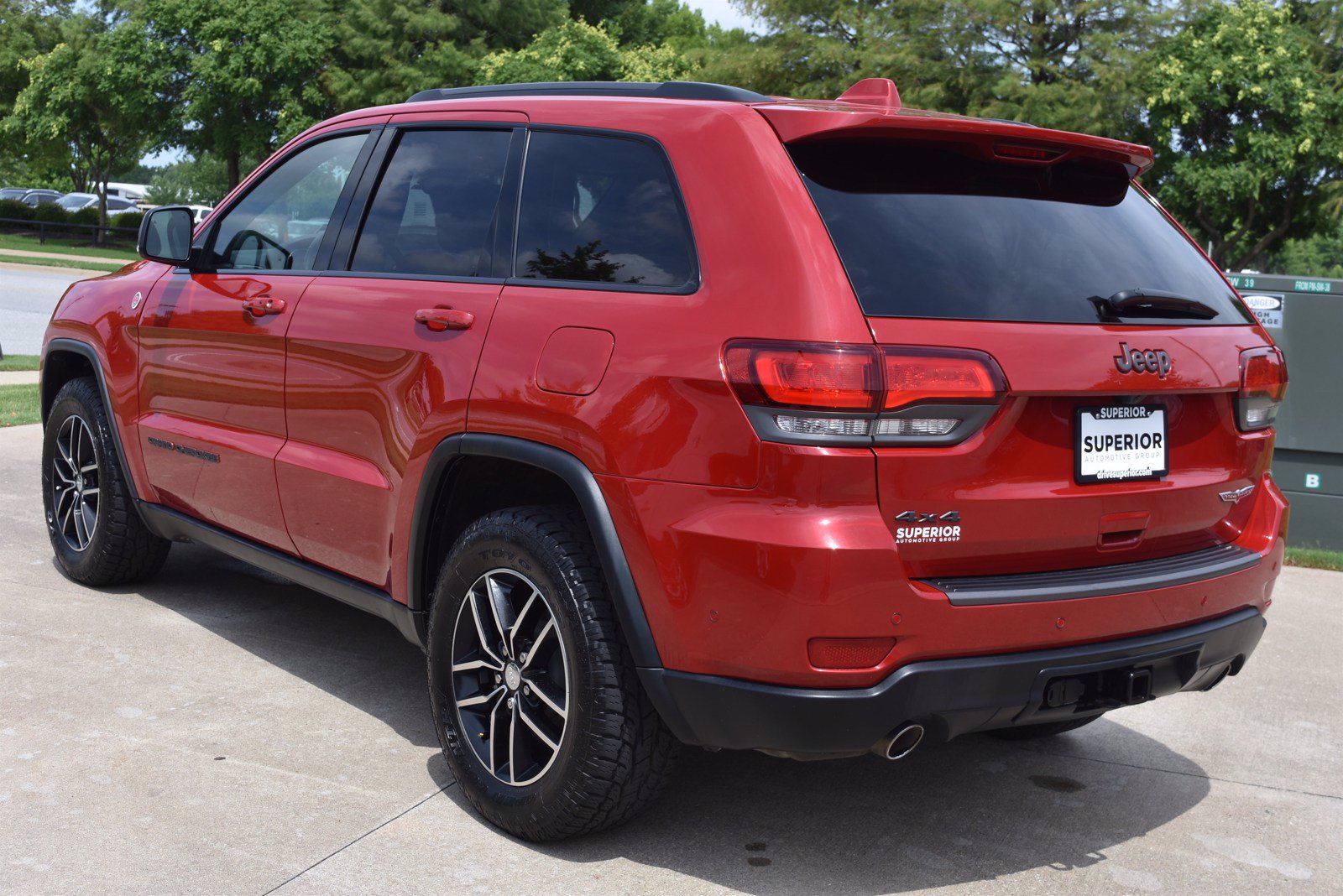PreOwned 2017 Jeep Grand Cherokee Trailhawk 4WD Sport